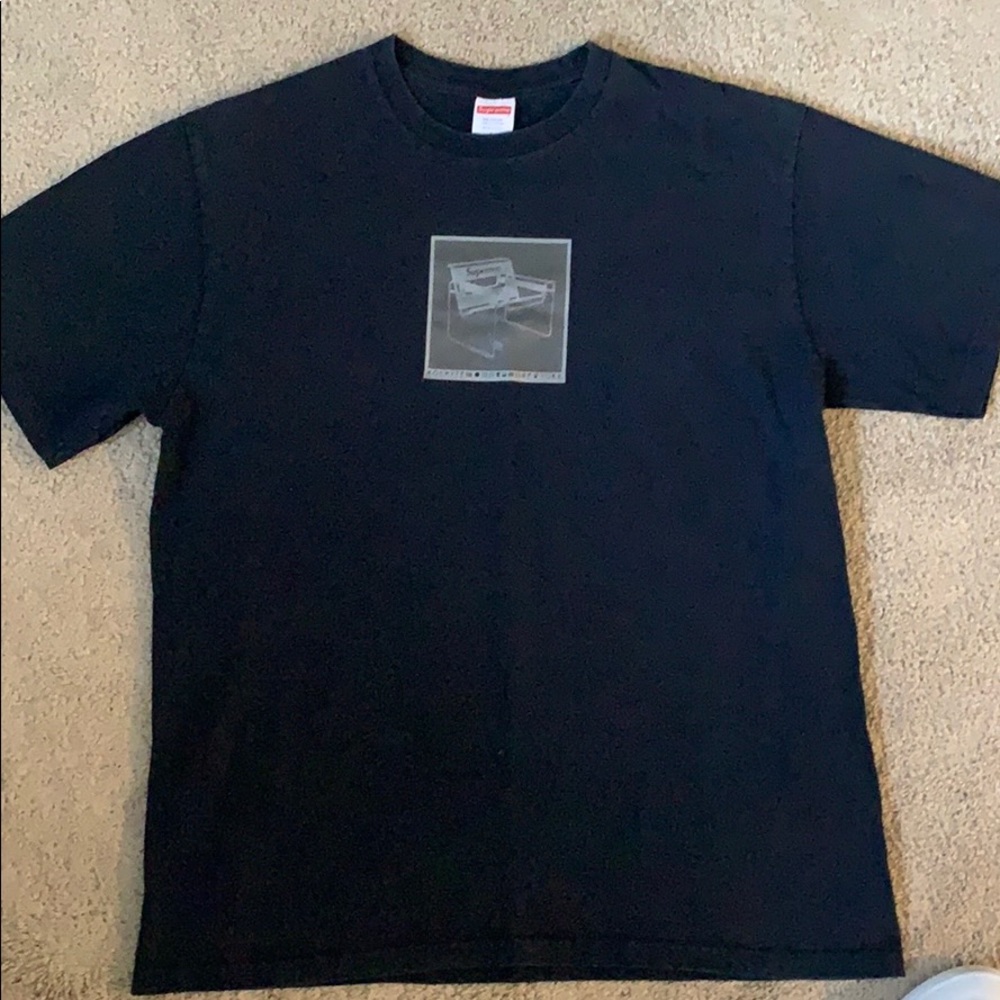 Supreme “Chair” tee size large